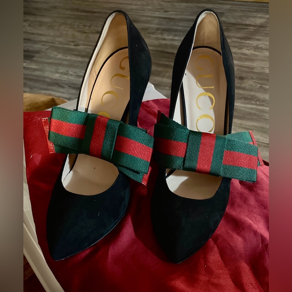 Gucci Sylvie Suede Web Mary Jane Pumps, Black. Size 38.5 / 8.5